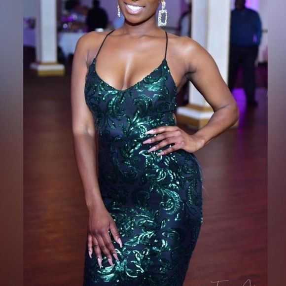 Windsor Sequin Prom Gown in Green - Picture 3 of 8